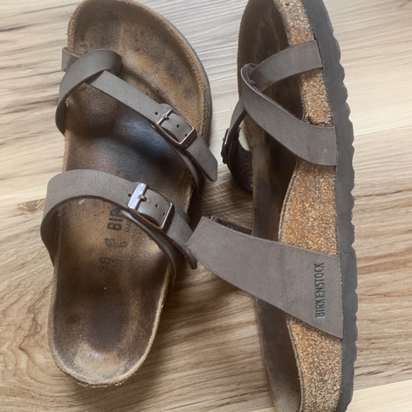 Womens Birkenstock Toe Strap Size 38 - Picture 3 of 3